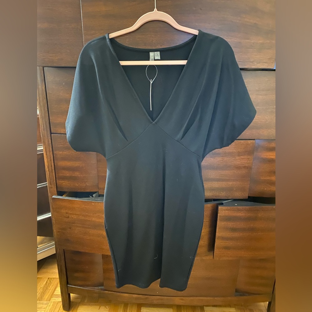 ASOS black dress, never worn w tag